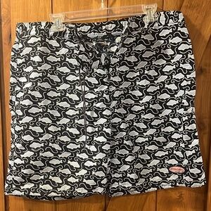 Vineyard Vines Men’s Blue and White Patterned Board Shorts
